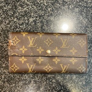 Authentic DAMAGED Louis Vuitton Wallet